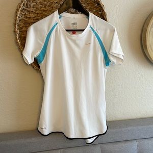 Nike Fit Athletic Workout Shirt
